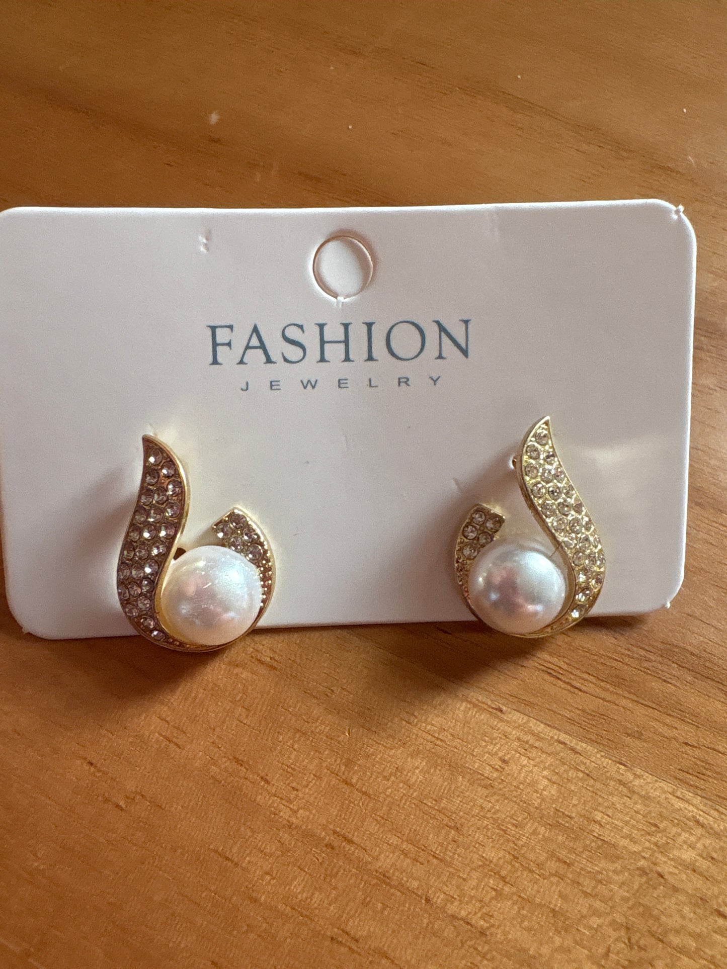 Pearl tops