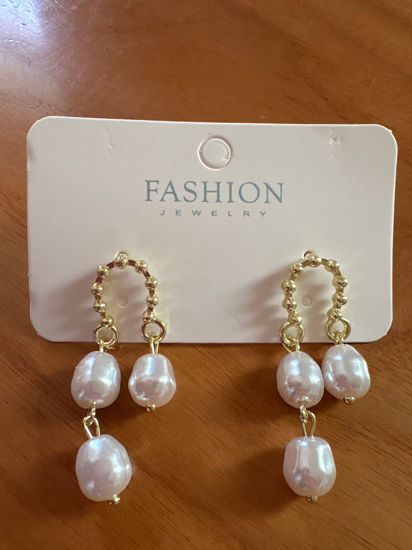 Pearl drop earrings