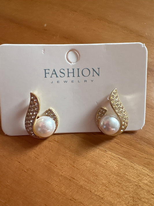 Pearl tops