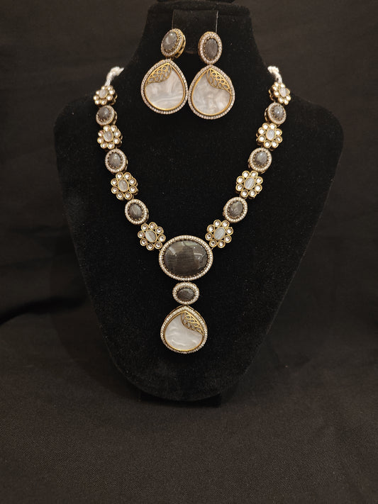 Kundan Necklace