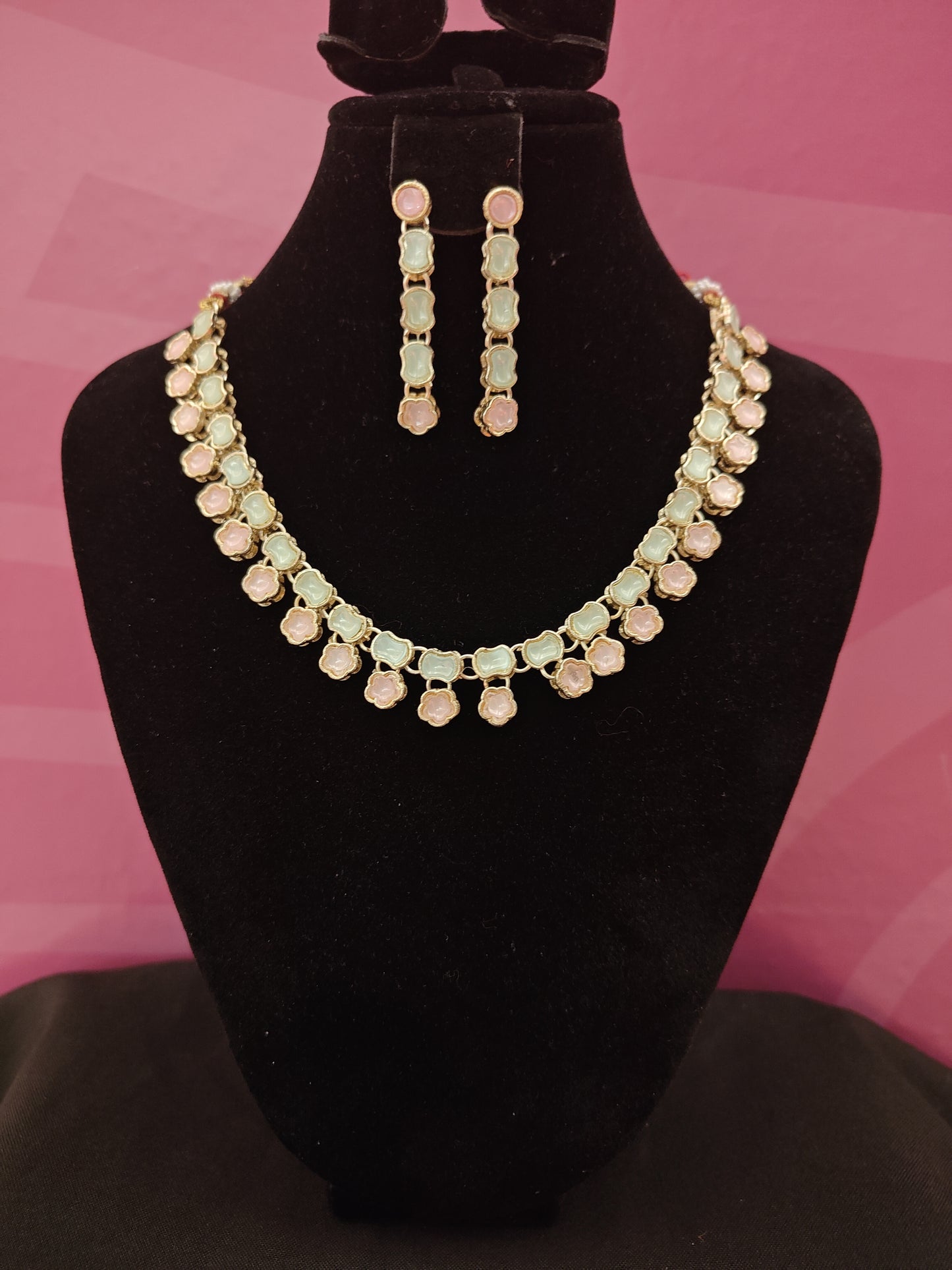 Kundan Necklace