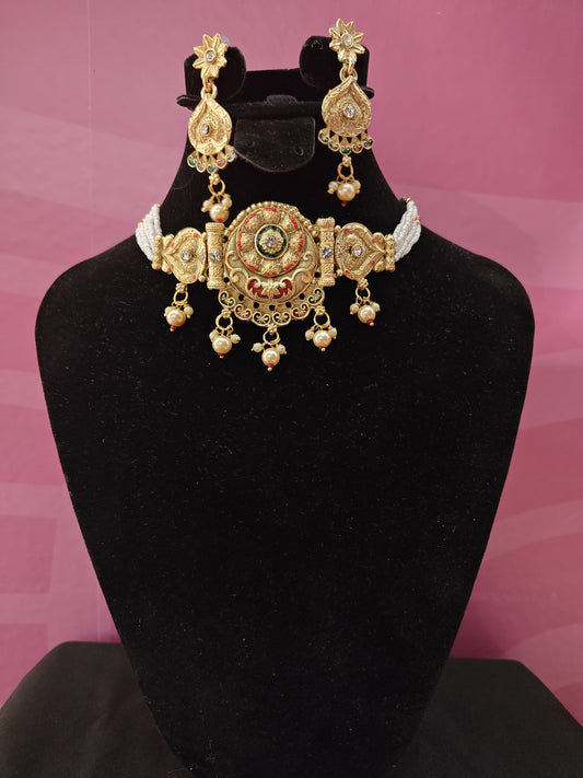 Pearls gold Necklace