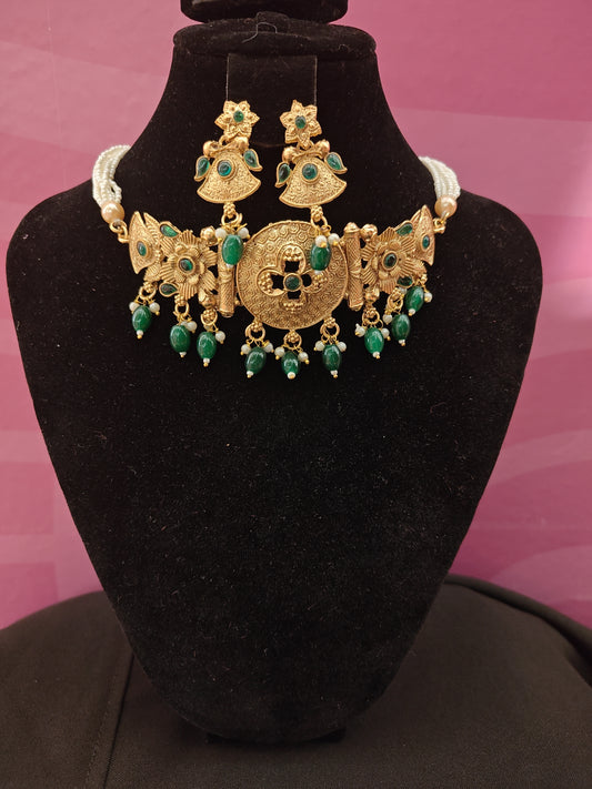 Pearls Necklace
