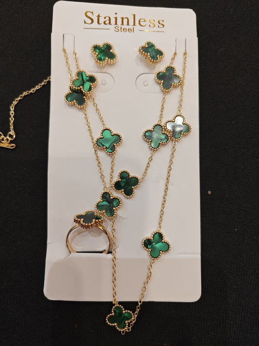 Pendant set with Ring